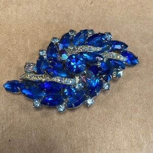Vintage Large AB Rhinestones & blue rhinestones Silver Tone Pin/Brooch